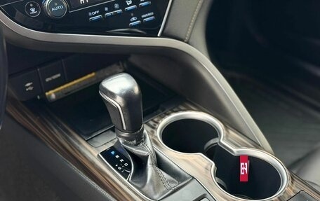 Toyota Camry, 2018 год, 2 950 000 рублей, 11 фотография