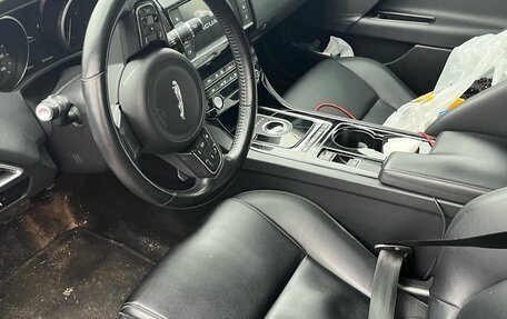 Jaguar XE I рестайлинг, 2017 год, 1 649 000 рублей, 5 фотография