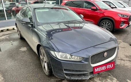 Jaguar XE I рестайлинг, 2017 год, 1 649 000 рублей, 4 фотография