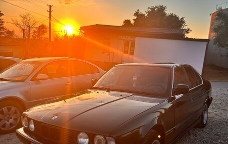 BMW 5 серия, 1993 год, 350 000 рублей, 1 фотография