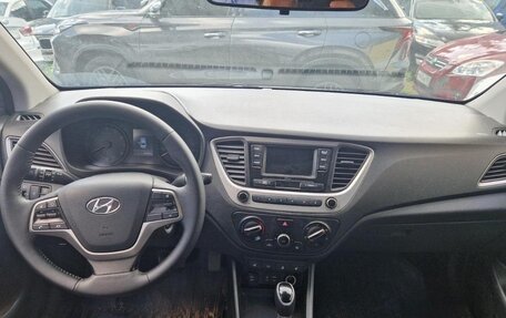 Hyundai Solaris II рестайлинг, 2018 год, 870 000 рублей, 5 фотография