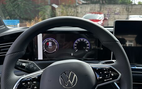 Volkswagen Tiguan, 2025 год, 4 800 000 рублей, 10 фотография