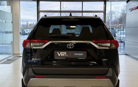 Toyota RAV4, 2021 год, 3 547 000 рублей, 5 фотография