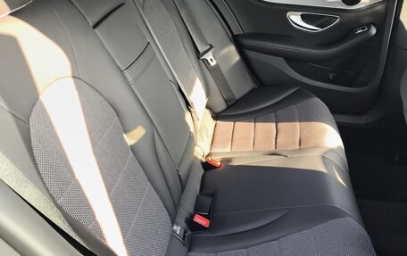 Mercedes-Benz C-Класс, 2017 год, 1 690 000 рублей, 16 фотография