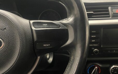 KIA Rio IV, 2018 год, 1 096 000 рублей, 25 фотография