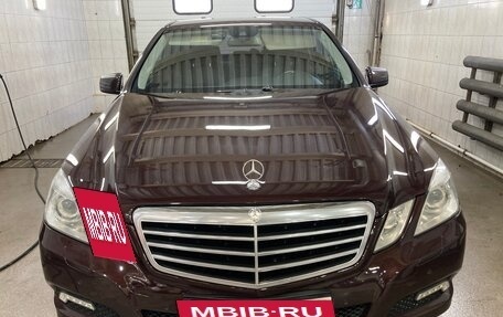 Mercedes-Benz E-Класс, 2010 год, 1 490 000 рублей, 3 фотография