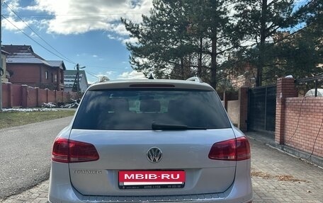 Volkswagen Touareg III, 2011 год, 2 300 000 рублей, 4 фотография