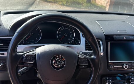 Volkswagen Touareg III, 2011 год, 2 300 000 рублей, 9 фотография