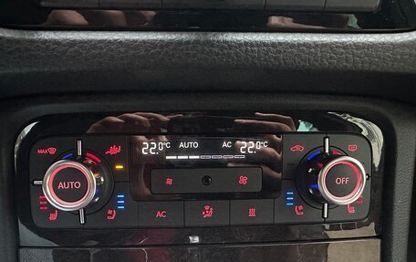 Volkswagen Touareg III, 2011 год, 2 300 000 рублей, 12 фотография