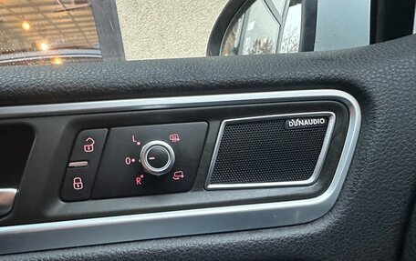 Volkswagen Touareg III, 2011 год, 2 300 000 рублей, 14 фотография