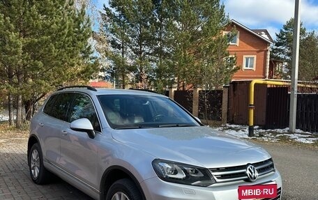 Volkswagen Touareg III, 2011 год, 2 300 000 рублей, 6 фотография