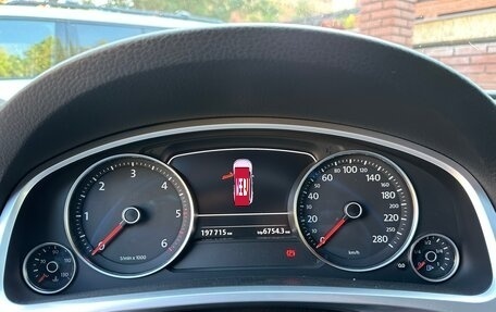 Volkswagen Touareg III, 2011 год, 2 300 000 рублей, 7 фотография