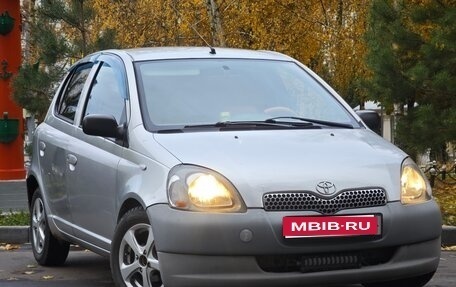 Toyota Yaris I рестайлинг, 2003 год, 410 000 рублей, 1 фотография