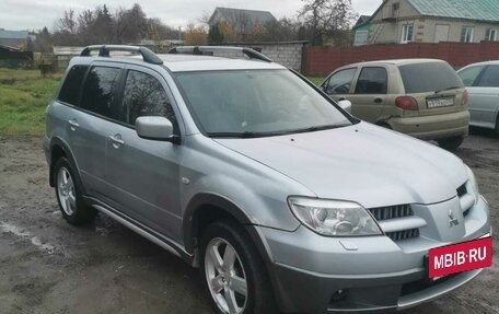 Mitsubishi Outlander III рестайлинг 3, 2005 год, 600 000 рублей, 3 фотография