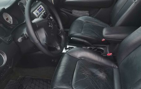 Mitsubishi Outlander III рестайлинг 3, 2005 год, 600 000 рублей, 7 фотография