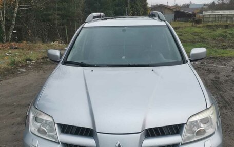 Mitsubishi Outlander III рестайлинг 3, 2005 год, 600 000 рублей, 8 фотография