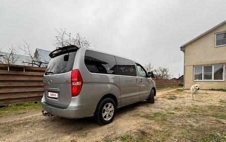 Hyundai Grand Starex Grand Starex I рестайлинг 2, 2017 год, 2 400 000 рублей, 5 фотография