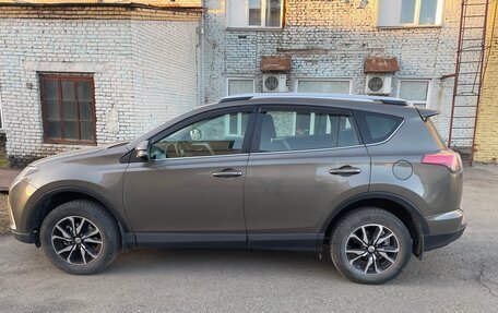 Toyota RAV4, 2015 год, 2 000 000 рублей, 8 фотография