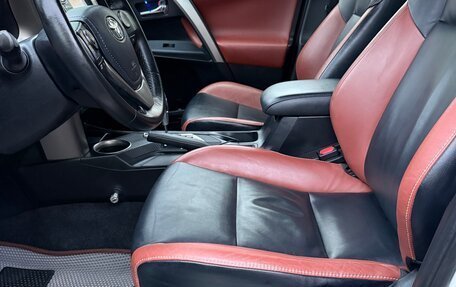 Toyota RAV4, 2014 год, 2 300 000 рублей, 10 фотография