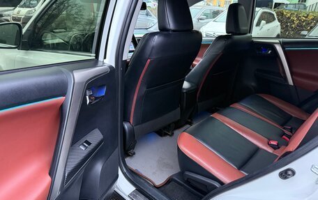 Toyota RAV4, 2014 год, 2 300 000 рублей, 14 фотография