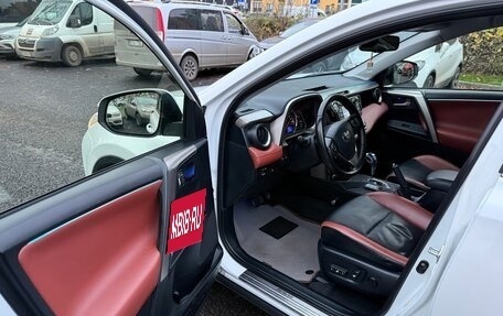 Toyota RAV4, 2014 год, 2 300 000 рублей, 8 фотография
