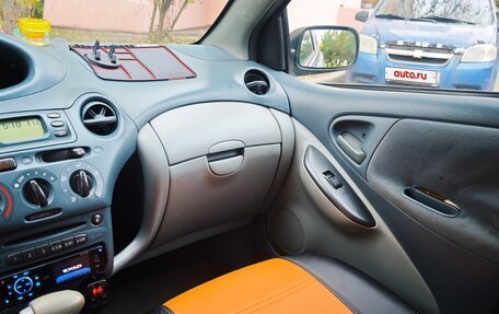 Toyota Yaris I рестайлинг, 2003 год, 410 000 рублей, 17 фотография