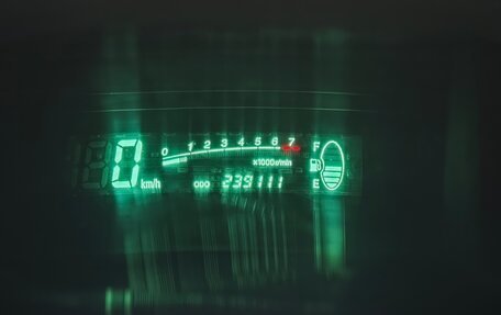 Toyota Yaris I рестайлинг, 2003 год, 410 000 рублей, 30 фотография