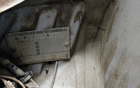 Toyota Yaris I рестайлинг, 2003 год, 410 000 рублей, 28 фотография