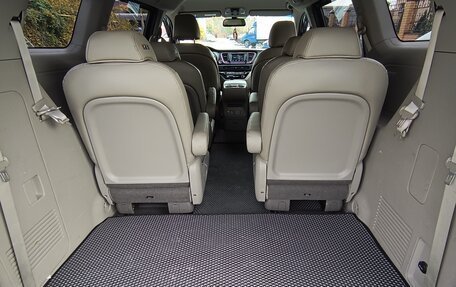 KIA Carnival III, 2019 год, 1 800 000 рублей, 11 фотография