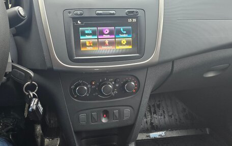 Renault Logan II, 2022 год, 1 300 000 рублей, 8 фотография