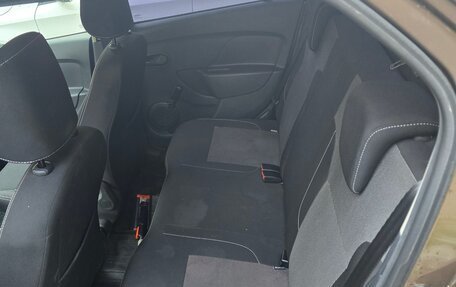 Renault Logan II, 2022 год, 1 300 000 рублей, 11 фотография