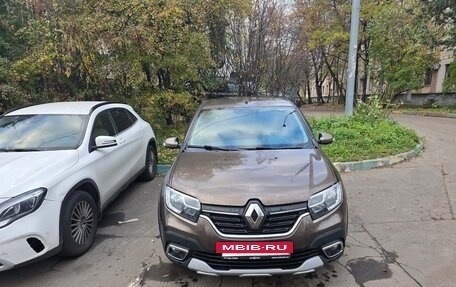 Renault Logan II, 2022 год, 1 300 000 рублей, 4 фотография