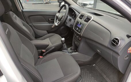 Renault Sandero II рестайлинг, 2020 год, 1 040 000 рублей, 8 фотография