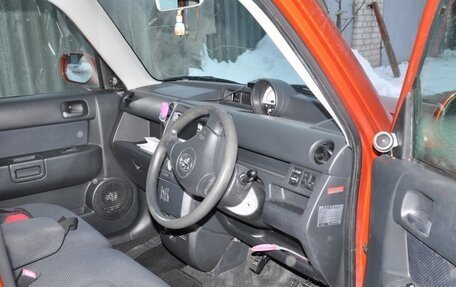 Toyota bB II рестайлинг, 2006 год, 280 000 рублей, 10 фотография