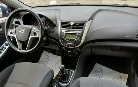 Hyundai Solaris II рестайлинг, 2013 год, 579 000 рублей, 8 фотография