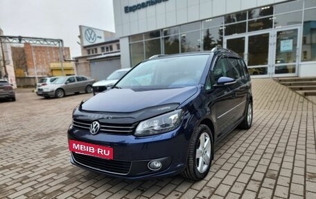 Volkswagen Touran III, 2012 год, 1 099 000 рублей, 3 фотография