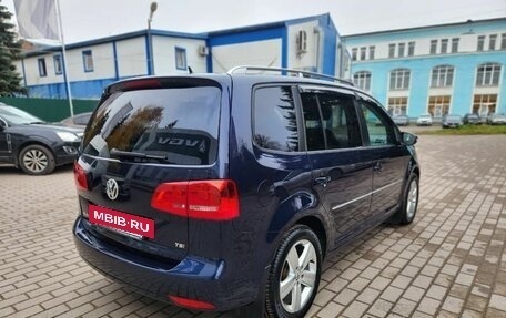 Volkswagen Touran III, 2012 год, 1 099 000 рублей, 7 фотография