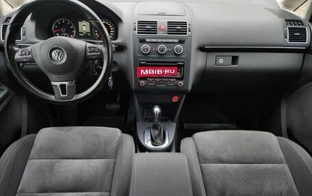 Volkswagen Touran III, 2012 год, 1 099 000 рублей, 17 фотография