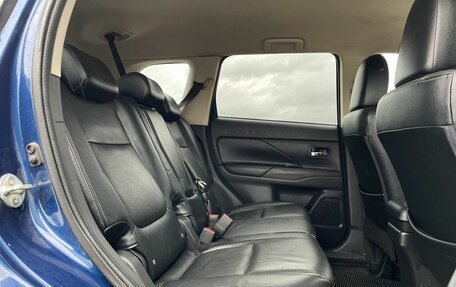 Mitsubishi Outlander III рестайлинг 3, 2013 год, 1 297 000 рублей, 22 фотография