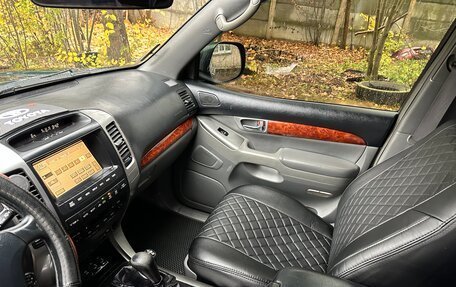 Toyota Land Cruiser Prado 120 рестайлинг, 2003 год, 1 600 000 рублей, 20 фотография