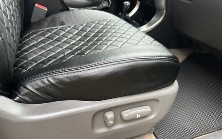 Toyota Land Cruiser Prado 120 рестайлинг, 2003 год, 1 600 000 рублей, 30 фотография