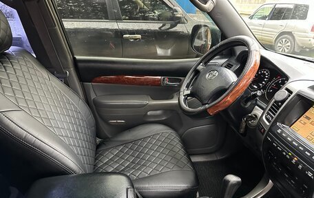 Toyota Land Cruiser Prado 120 рестайлинг, 2003 год, 1 600 000 рублей, 28 фотография