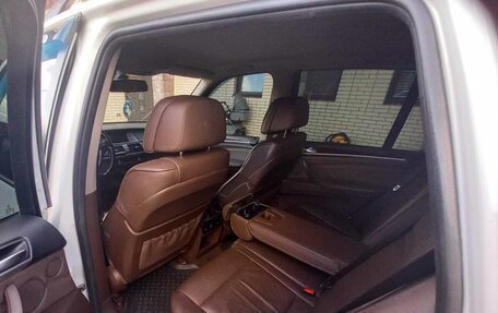 BMW X5, 2010 год, 1 950 000 рублей, 13 фотография