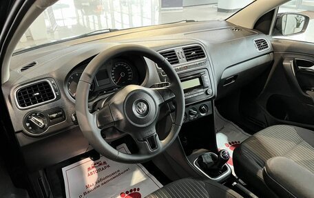 Volkswagen Polo VI (EU Market), 2011 год, 729 000 рублей, 10 фотография