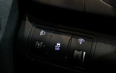 Hyundai Solaris II рестайлинг, 2012 год, 899 000 рублей, 11 фотография