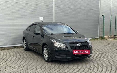 Chevrolet Cruze II, 2010 год, 595 000 рублей, 3 фотография