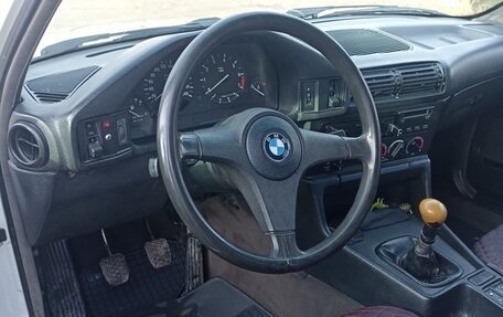 BMW 5 серия, 1991 год, 380 000 рублей, 6 фотография