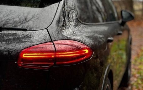 Porsche Cayenne III, 2016 год, 3 850 000 рублей, 2 фотография