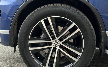 Volkswagen Touareg III, 2015 год, 2 890 000 рублей, 8 фотография