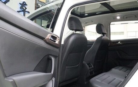 Volkswagen Tharu, 2022 год, 1 800 500 рублей, 8 фотография